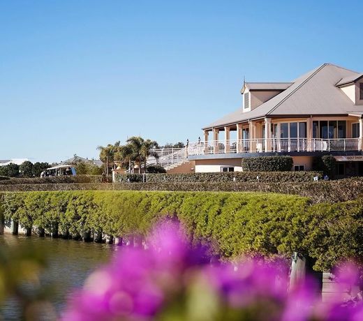 Harrington River Lodge