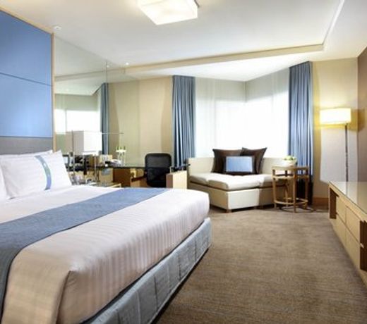 Holiday Inn Bangkok Silom, an IHG Hotel