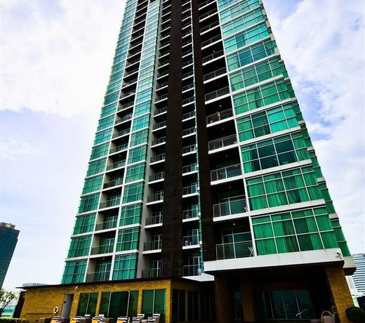 Urbana Sathorn, Bangkok