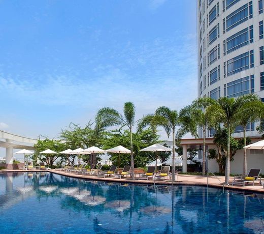 Centara Grand At Centralworld - SHA Extra Plus Certified
