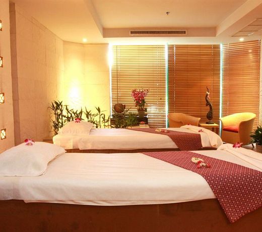 Pathumwan Princess Hotel - SHA Extra Plus Certified
