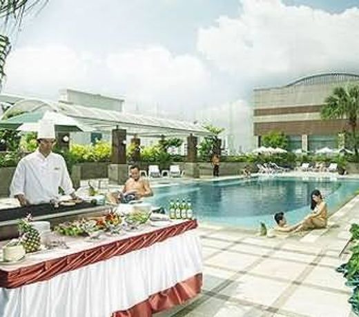 Ramada by Wyndham Bangkok Chaophya Park