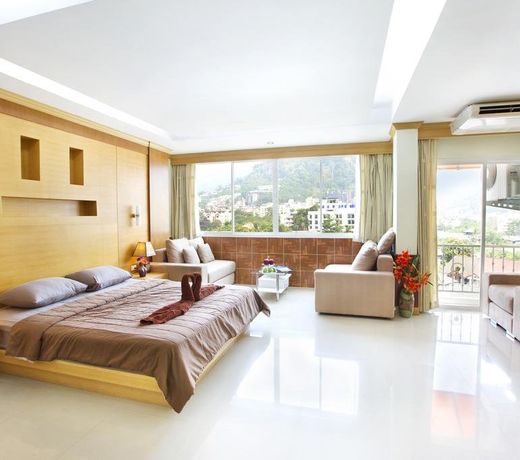 Patong Eyes Hotel