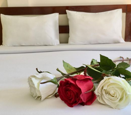 Seven Seas Hotel