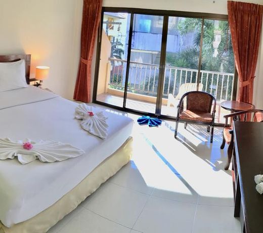 Seven Seas Hotel