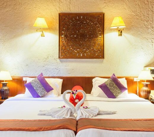 Tropica Bungalow Beach Hotel - SHA Extra Plus