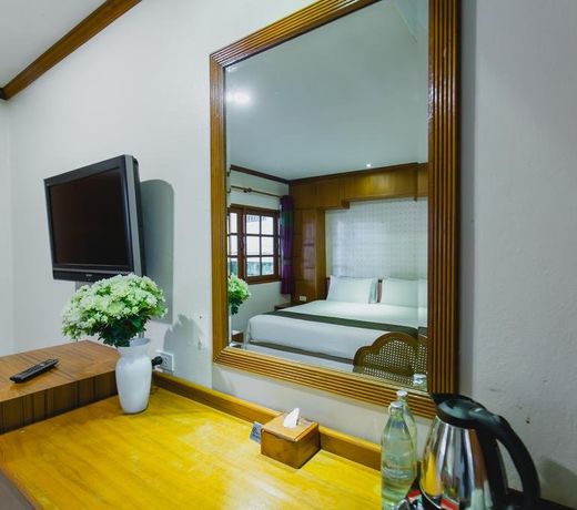 Thanthip Beach Resort - SHA Extra Plus