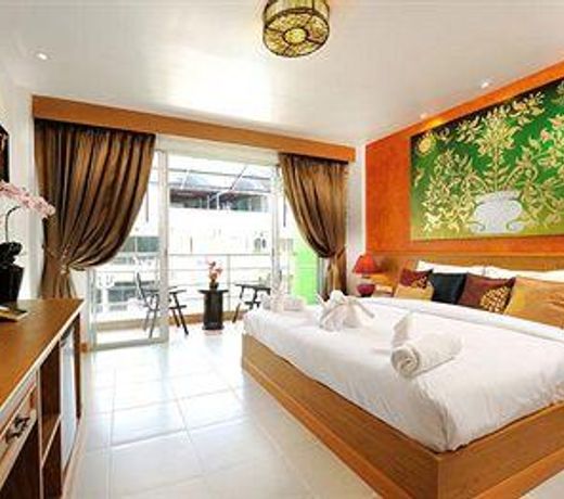 Tanawan Phuket Hotel