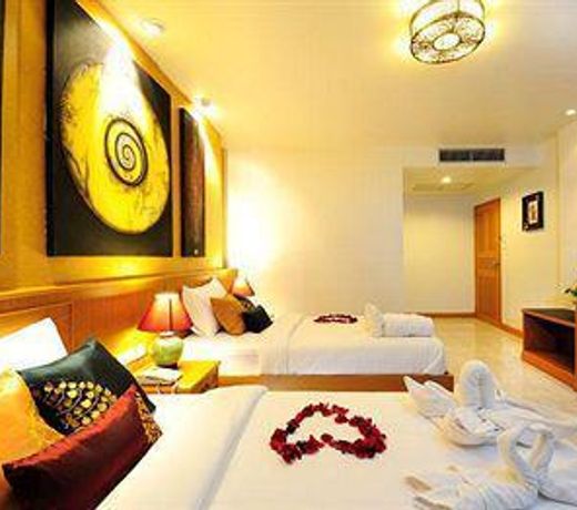 Tanawan Phuket Hotel