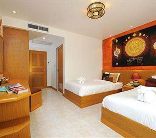 Tanawan Phuket Hotel