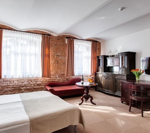 Janne Hotel