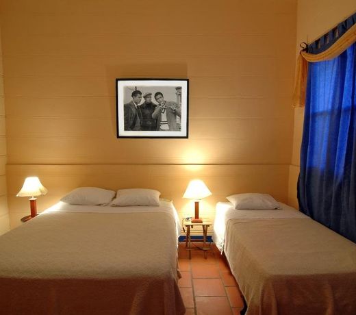 LA DOLCE VITA