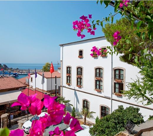 Adalya Port Hotel