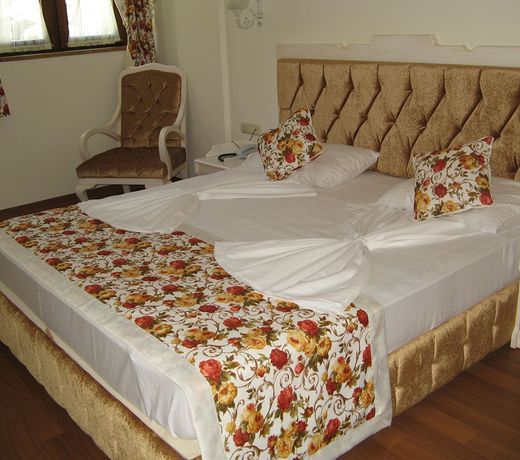 Adalya Port Hotel
