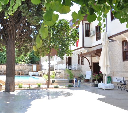 Urcu Hotel