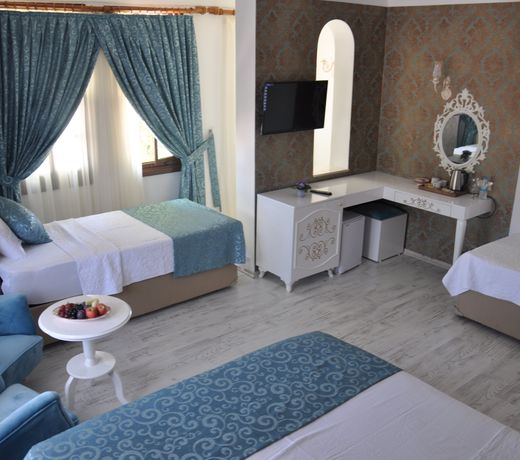 Urcu Hotel