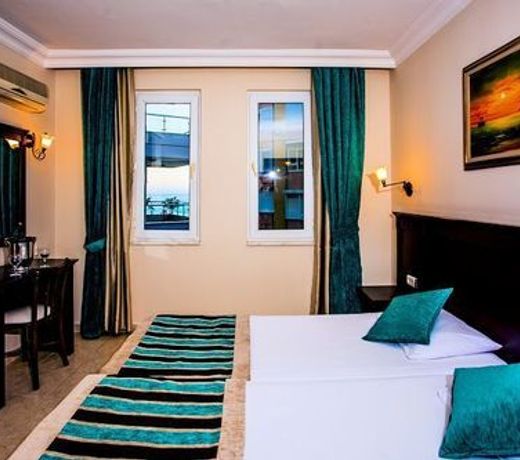 Kleopatra Royal Palm Hotel