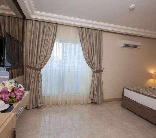 Xperia Saray Beach Hotel