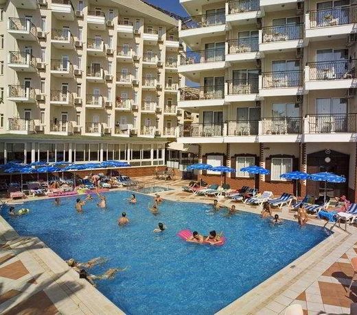 Riviera Hotel & Spa