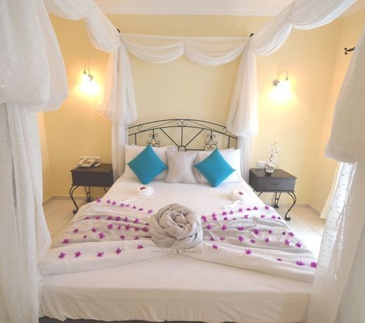 Hotel Cachet - Adult Only +14