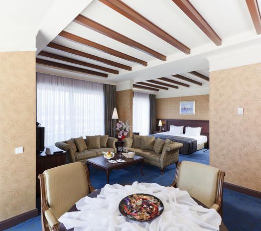 Porto Bello Hotel Resort & Spa