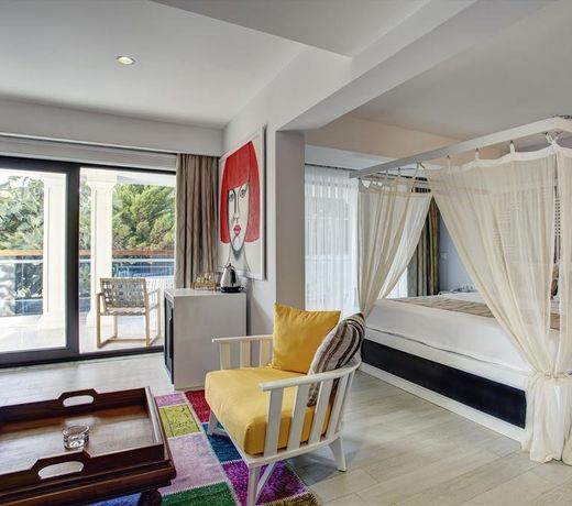 Meis Exclusive Hotel