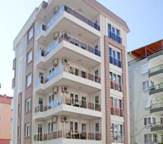 The Room Hotel & Apartments