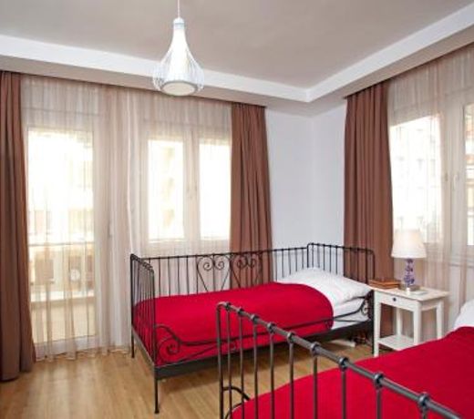 The Room Hotel & Apartments