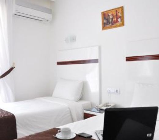 Atalla Hotel