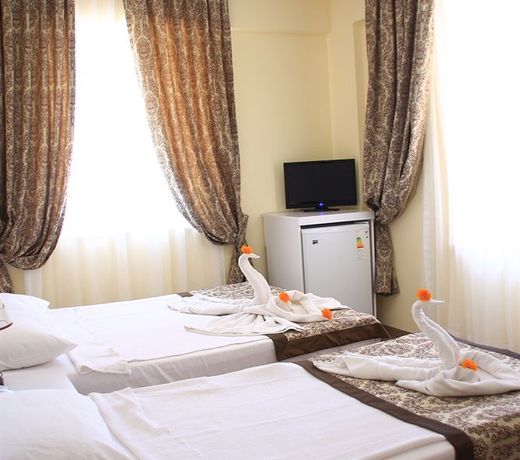 Acar Hotel