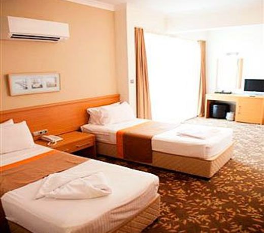 Yacht Boheme Hotel-Boutique Class - Adults Only