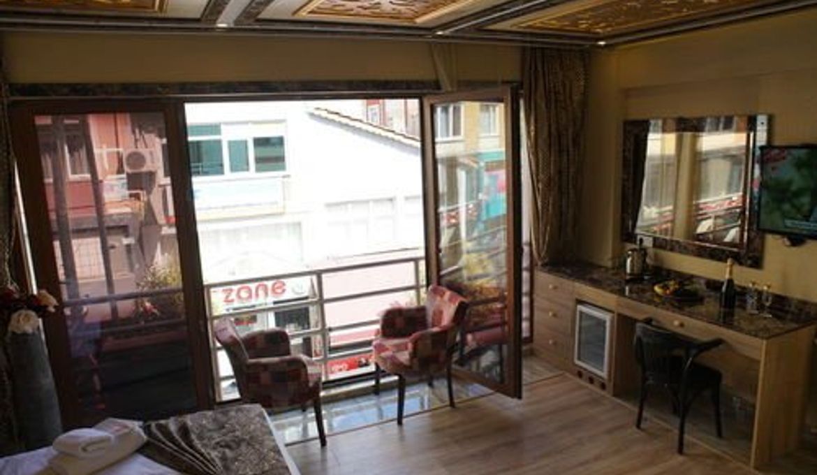 Holiday Business Otel