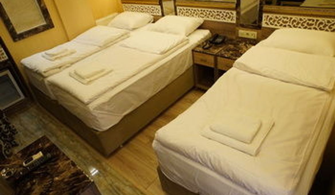 Holiday Business Otel