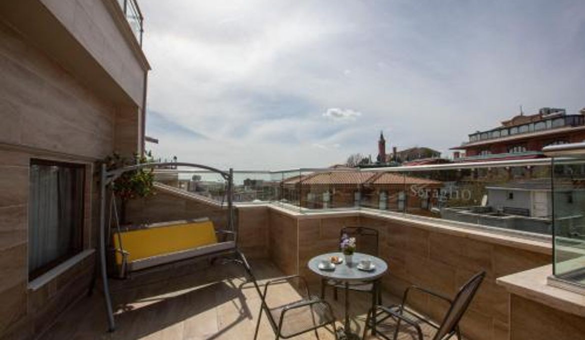Hotel Seraglio