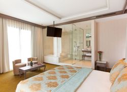 Ramada By Wyndham İstanbul Taksim фото 2