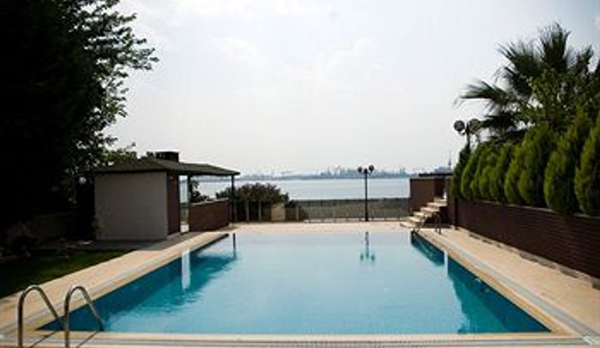 Blue Marine Hotel