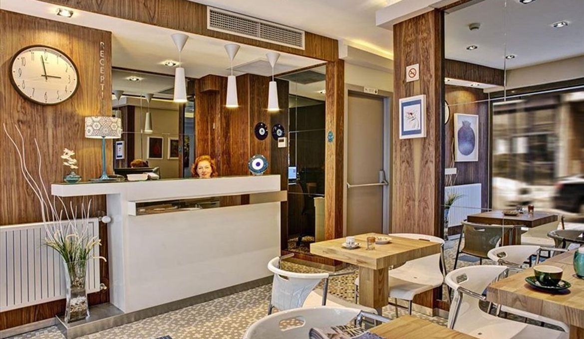 Elanaz Hotel