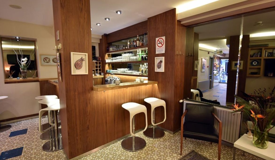 Elanaz Hotel