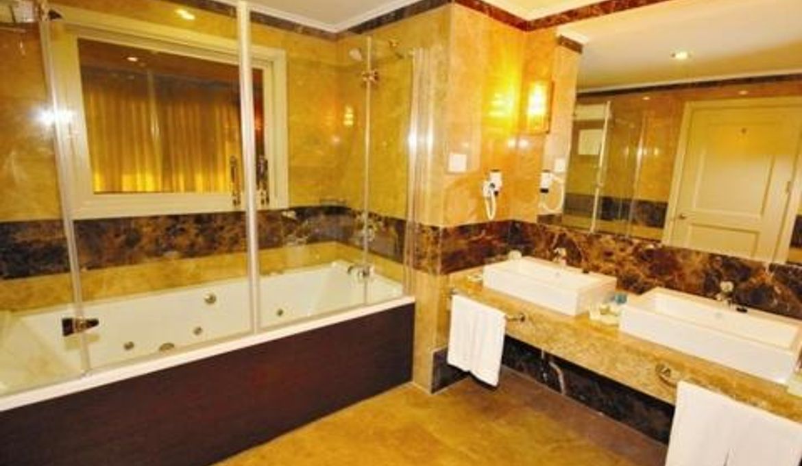 Dream Hill Business Deluxe Hotel Asia