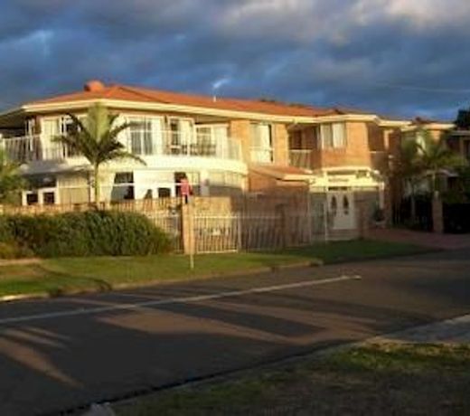 Lake Haven Motor Inn