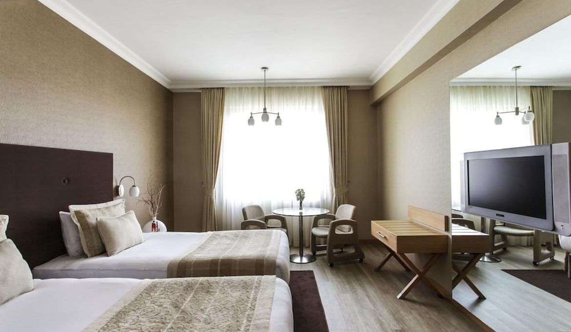 WOW Airport Hotel