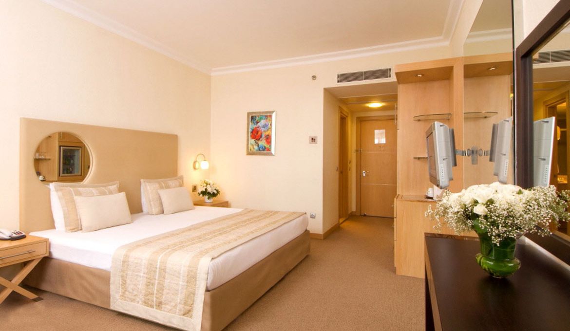 WOW Airport Hotel