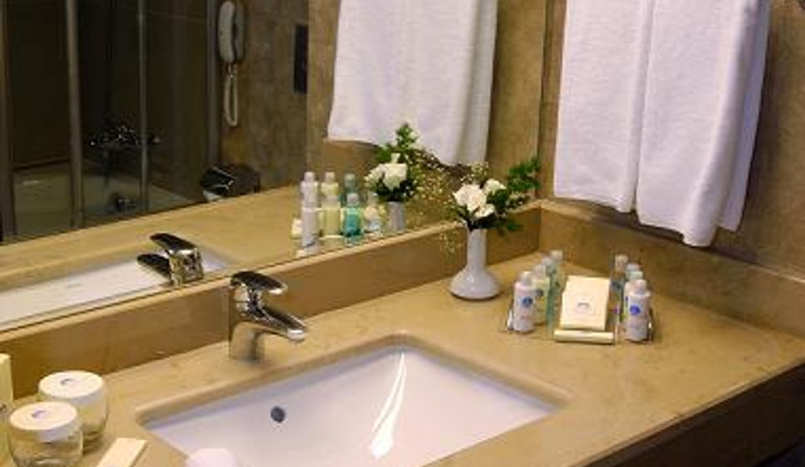 WOW Airport Hotel