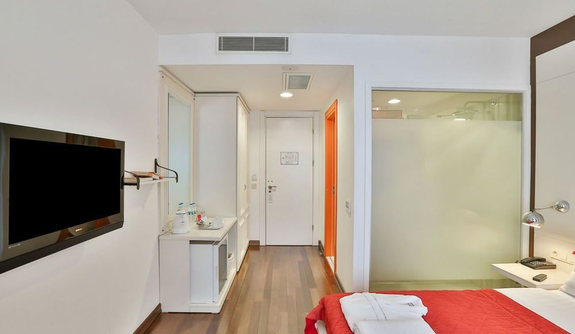 Senatus Suites