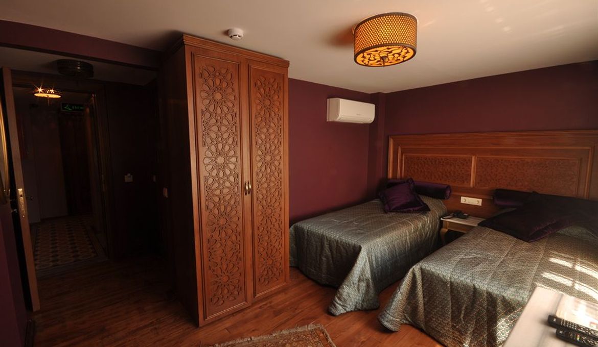 Merial Hotel
