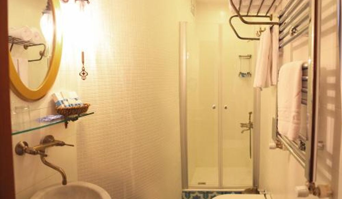 Merial Hotel