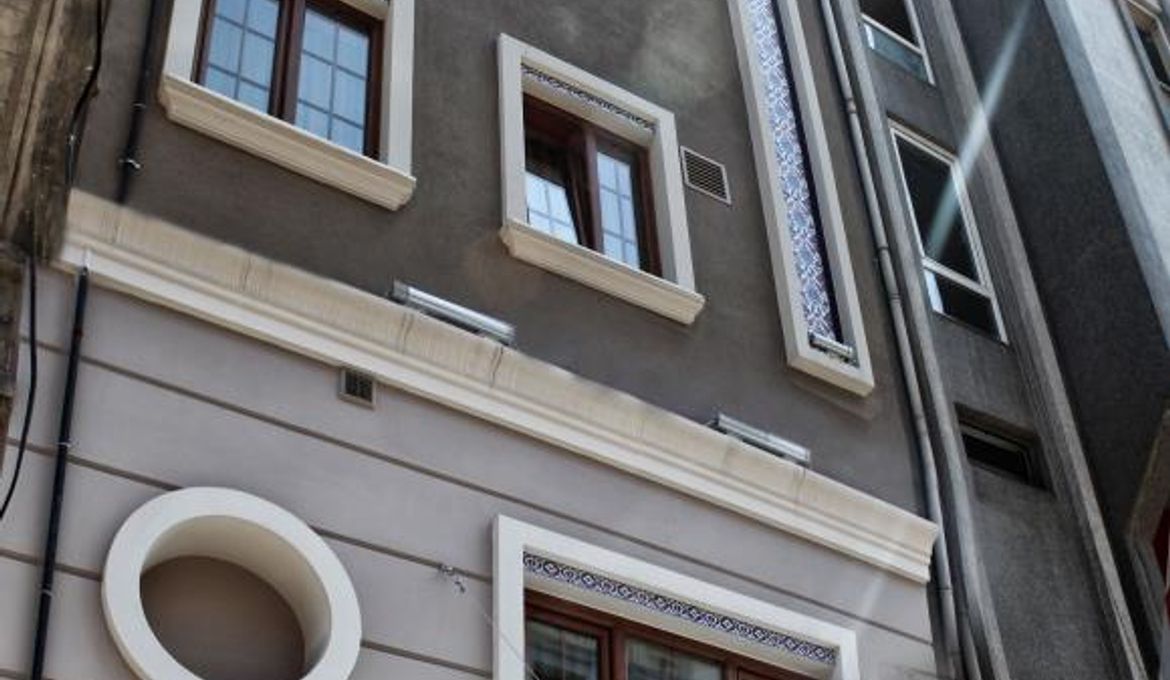 Merial Hotel