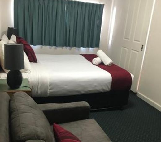 O'Shea's Royal Hotel