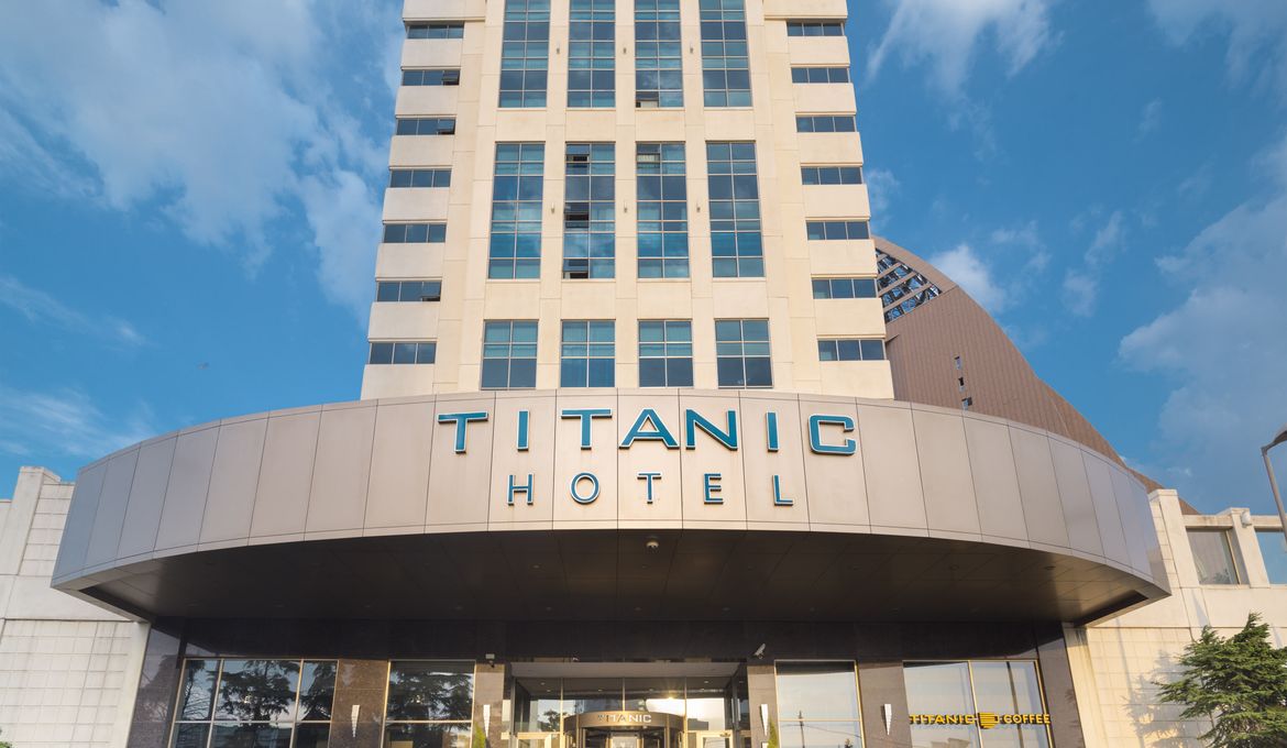 Titanic Business Kartal
