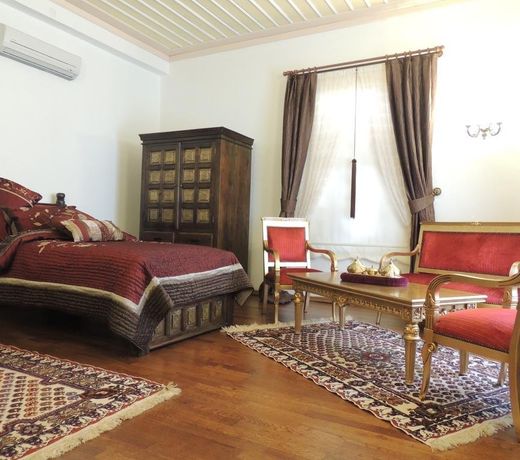 ZÜMRA SULTAN KONA?I